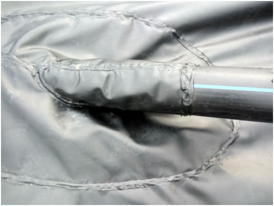 超過(guò)7日的填埋區(qū)域土工膜適用1.0mm以上厚度的