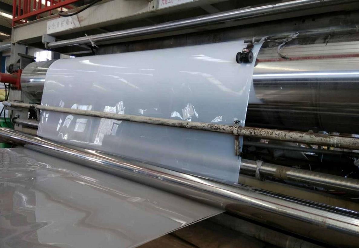 如何在土工膜結構受力變形計算中實現規模與局部較高計算精度